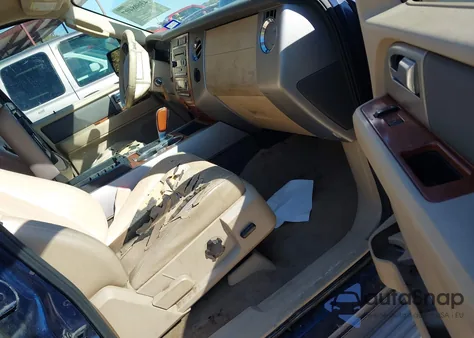 2010 Ford Expedition Eddie Bauer/King Ranch from USA, damaged, VIN 1FMJU1H52AEB08120